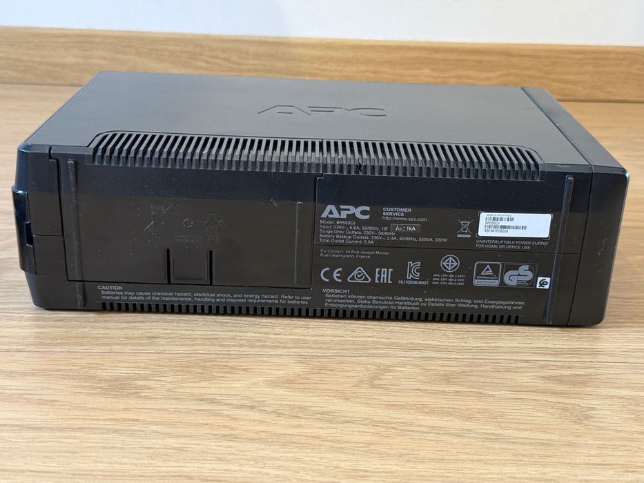 UPS Zasilacz awaryjny APC Back-UPS 550 Pro BR550GI 550VA 330W