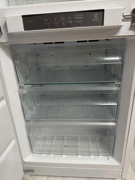 Frigorífico combinado de encastre da Whirlpool: No Frost - ART 459/A+/NF/1