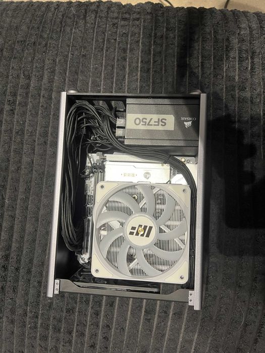Zestaw mini PC SFX