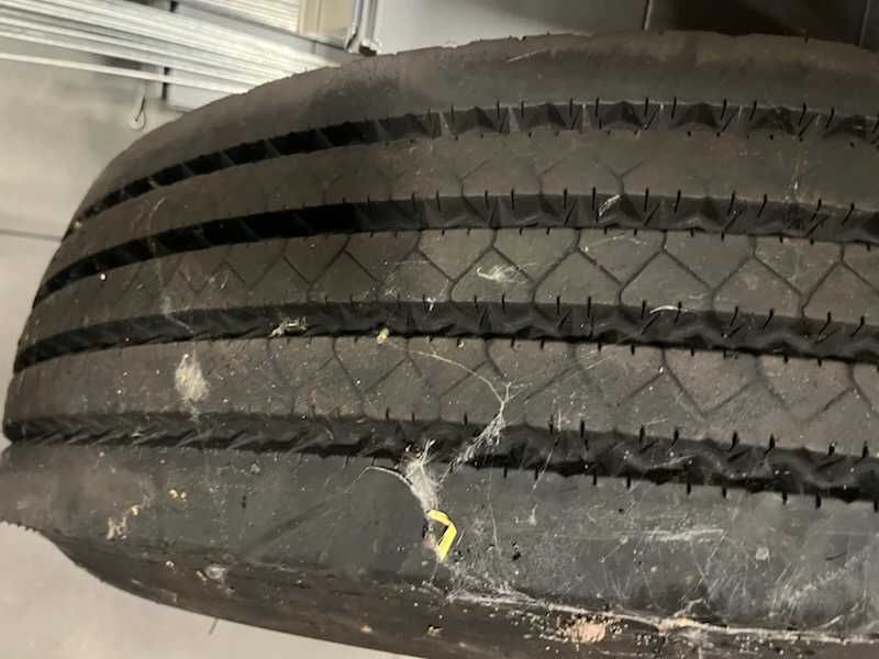 Opona przód 10r17,5 continental  przody