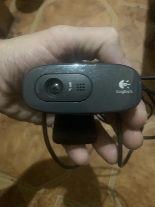 Продам веб камеру Logitech