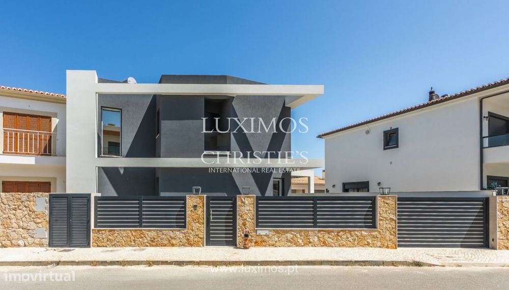 Moradia contemporânea, para venda em Mexilhoeira Grande, Portimão, A