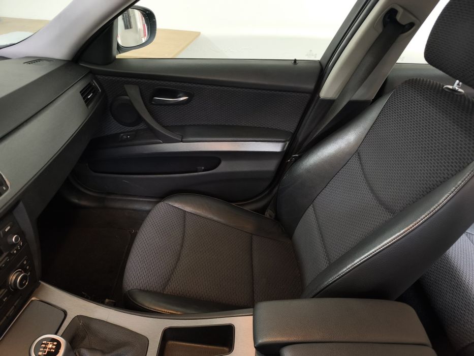BMW E90 LCI 318d