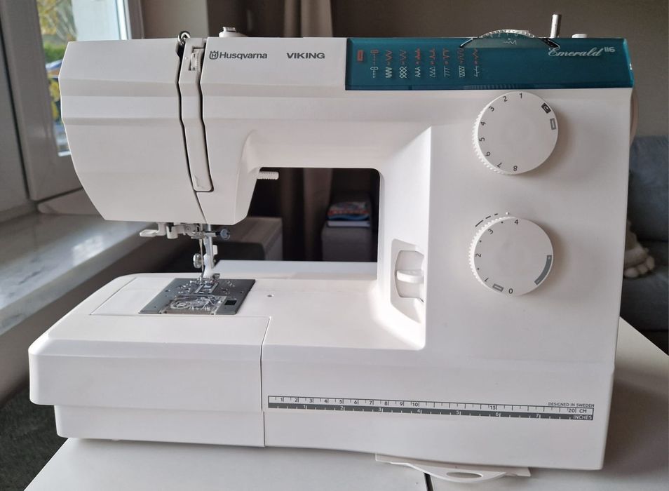 Maszyna do szycia Husqvarna Emerald 116