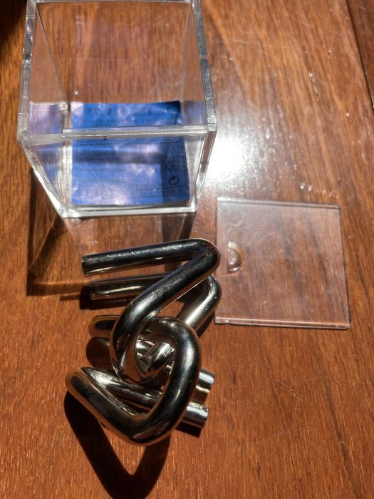 Puzze metálico de 2 peças