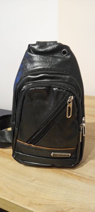 Torebko nerka czarna