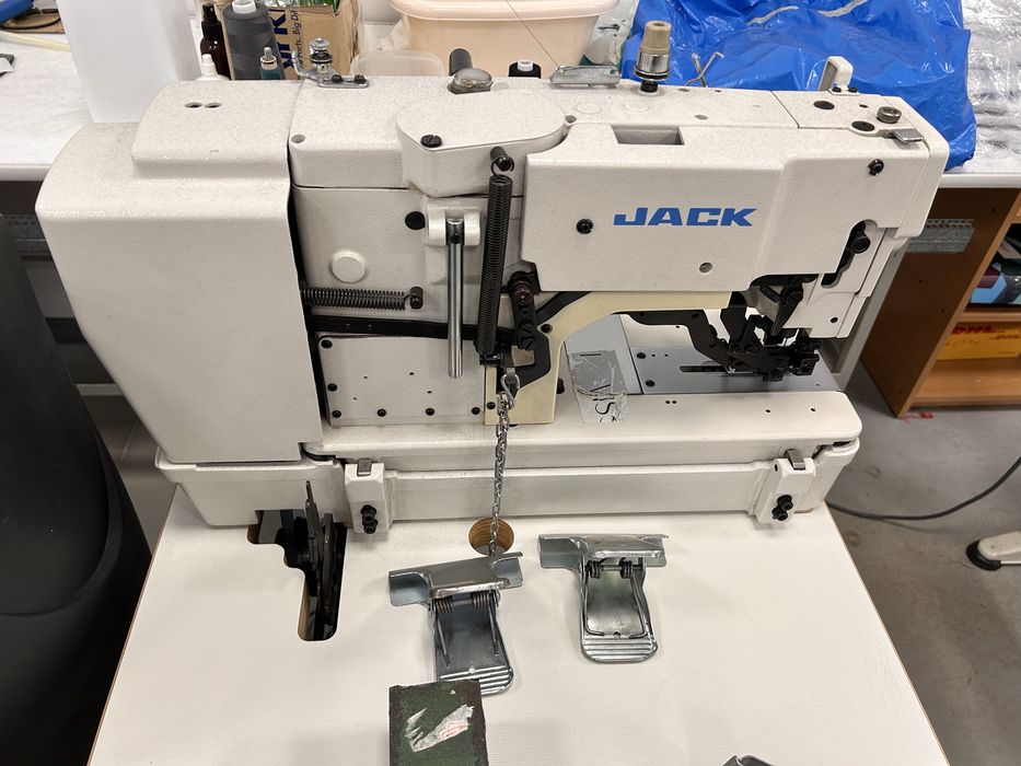 Dziurkarka Jack T781