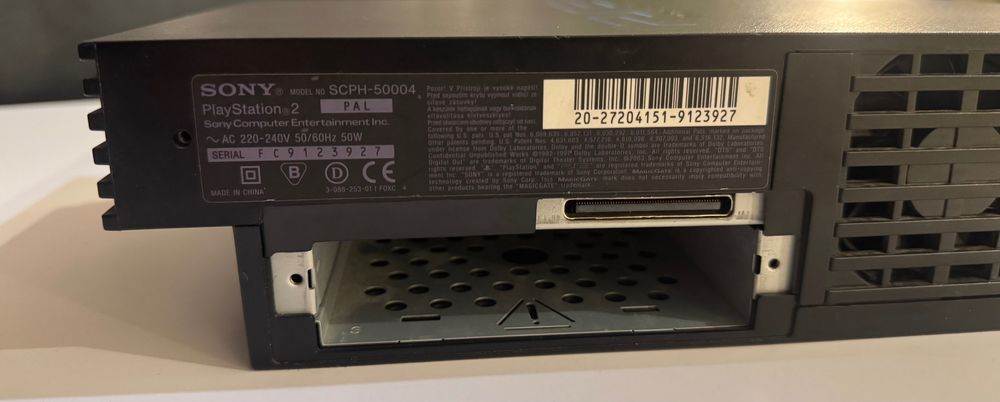 Konsola Playstation 2 FAT SCPH-50004