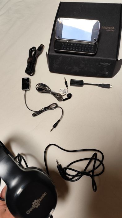 Nokia N 97 повністю весь комплект