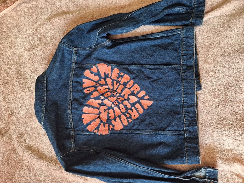 Жіноча   курточка