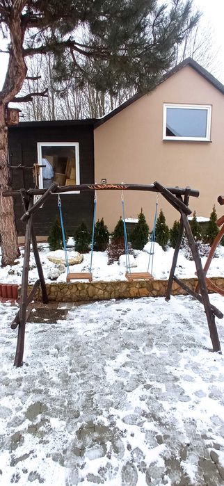 Solidna huśtawka dla dzieci masywna stabilna