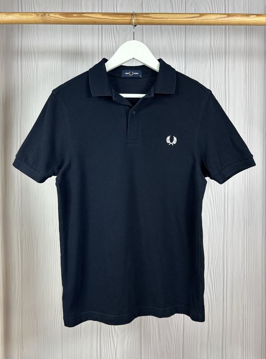Fred Perry Navy White поло з гарним базовим дизайном Розмір М