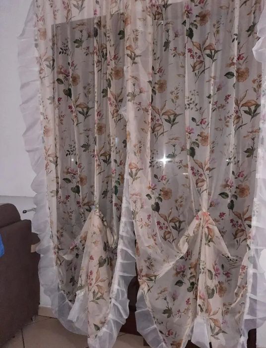 Dwie sztuki firanek zasłonek w kwiaty 130x160 cm vintage falbany nowe
