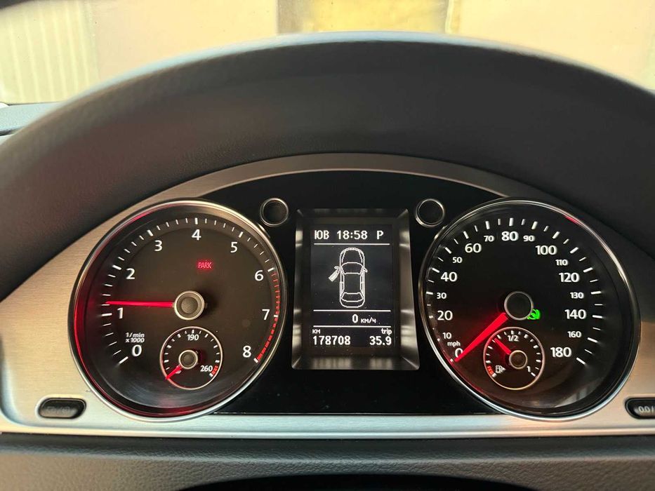 Volkswagen CC Luxury  2012