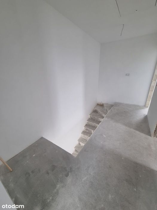 Dom 110 m2 z Ogrodem i  Parkingiem 5 Pokoi