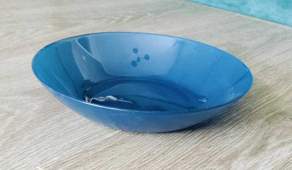 Miska szklana niebieska