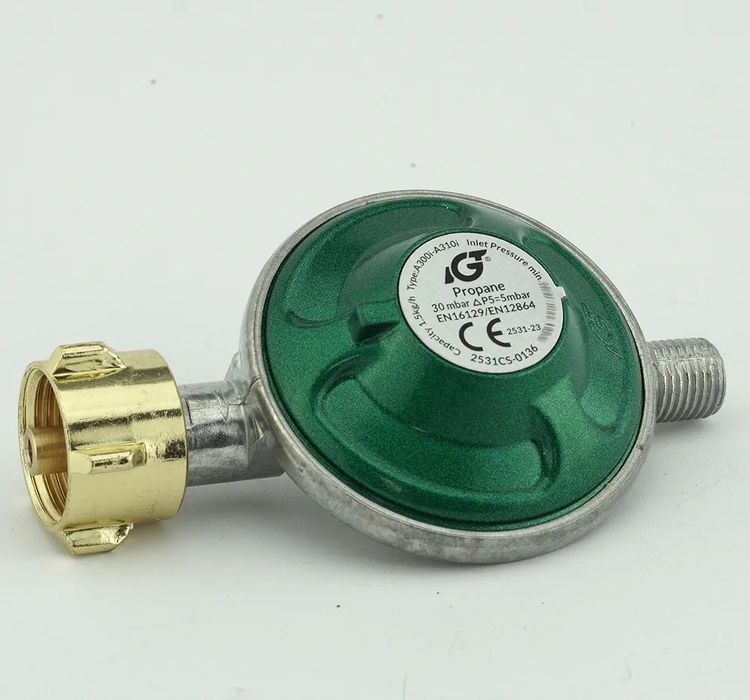 Reduktor do gazu 30mbar z wężem 150cm