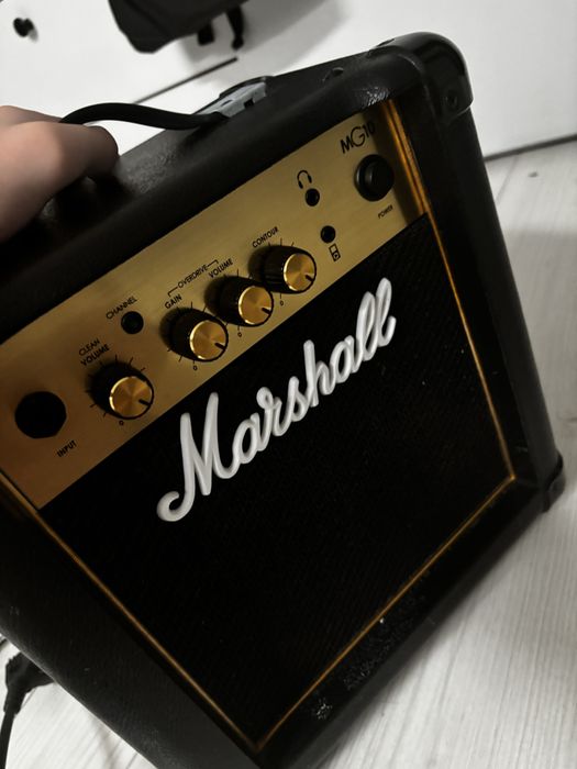 Wzmacniacz (piecyk) Marshall