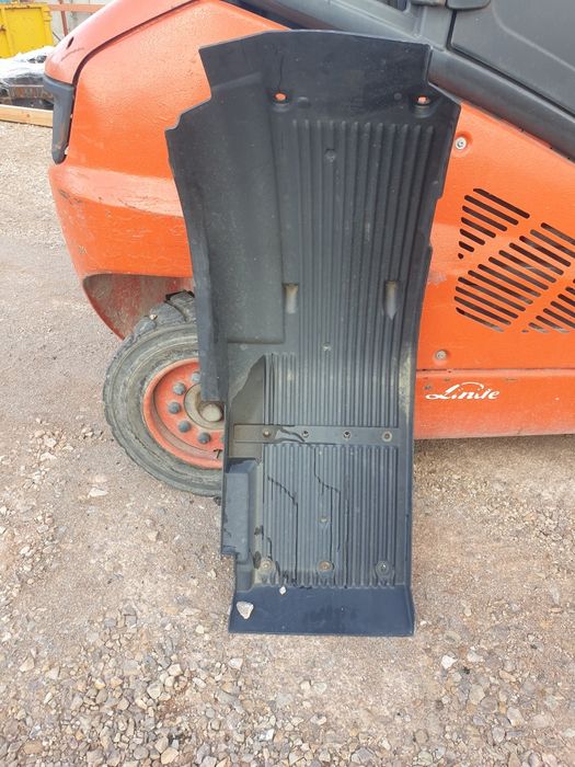 Błotnik Volvo fh4 Prawy