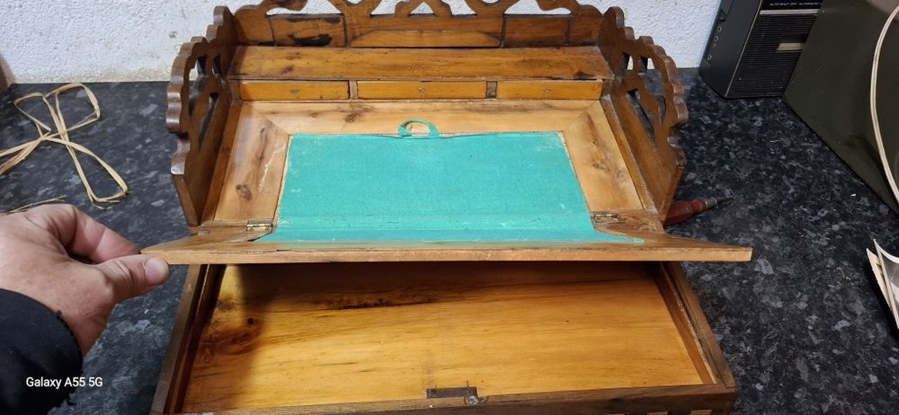 Escrivaninha portátil século XIX