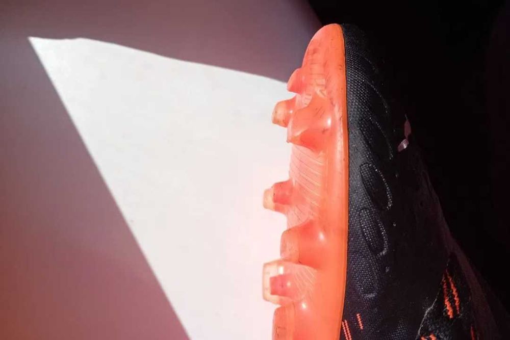 Продам бутсы( шиповки) Puma Future NETFIT, размер 33(20 см).