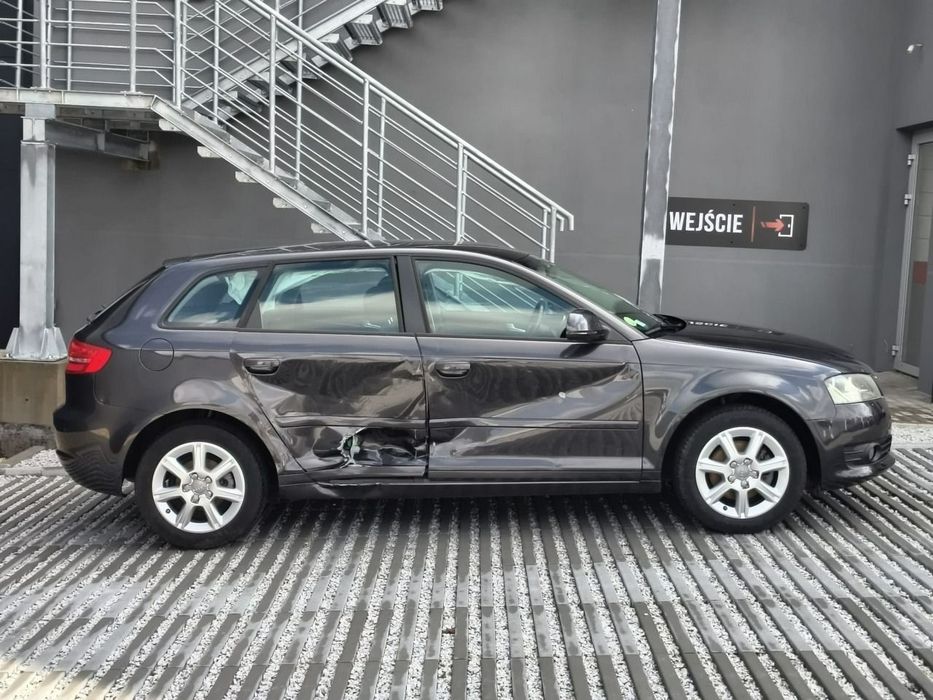 Audi A3 Sportback 1,4 tfsi 125ps* automat* climatronic* ICDauto.com