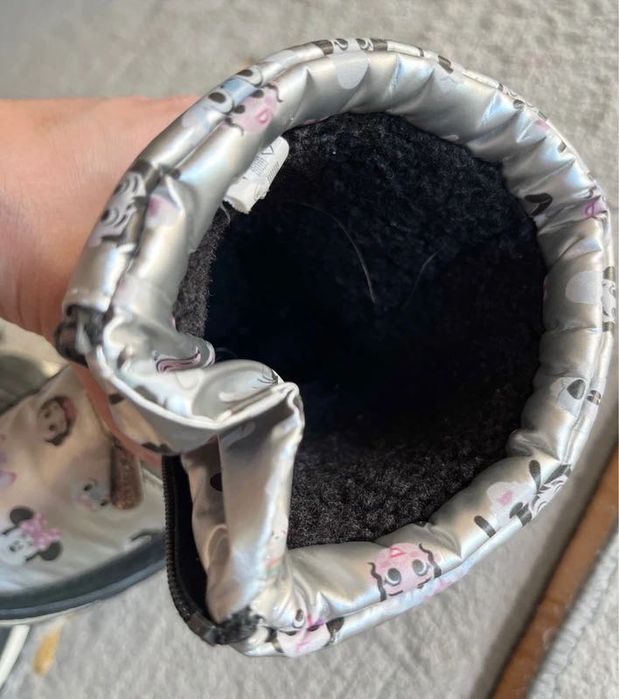 Buty zimowe kozaczki śniegowce Disney r. 25/26