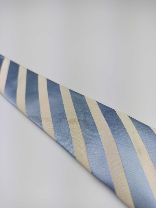 Hugo Boss błękitny jedwabny krawat w paski ulu42