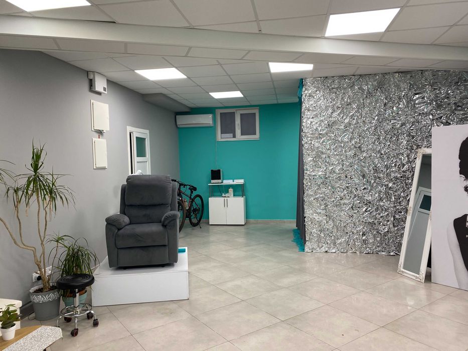 Фасадное цокольное помещение с ремонтом. ул Цветочная. 9 ст Б Фонтана