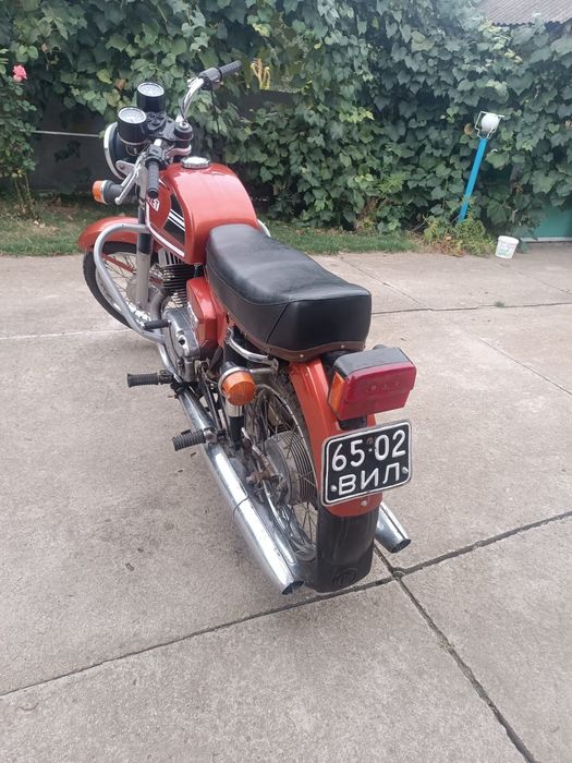 Cezet 350 6v 1976 року випуску.