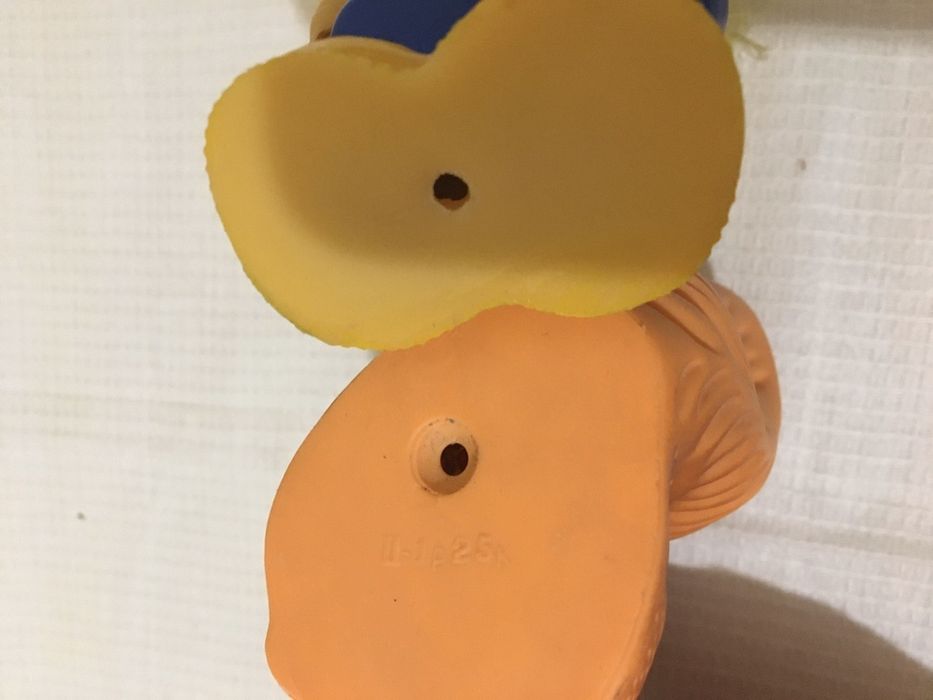 Резиновые игрушки ссср, цена за1шт,просто стояли,ими не играли, 14,5см