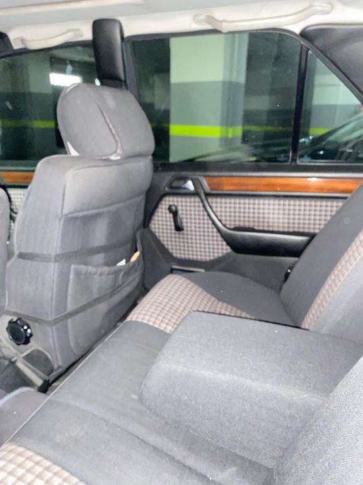 Mercedes   250D  w124 sportline