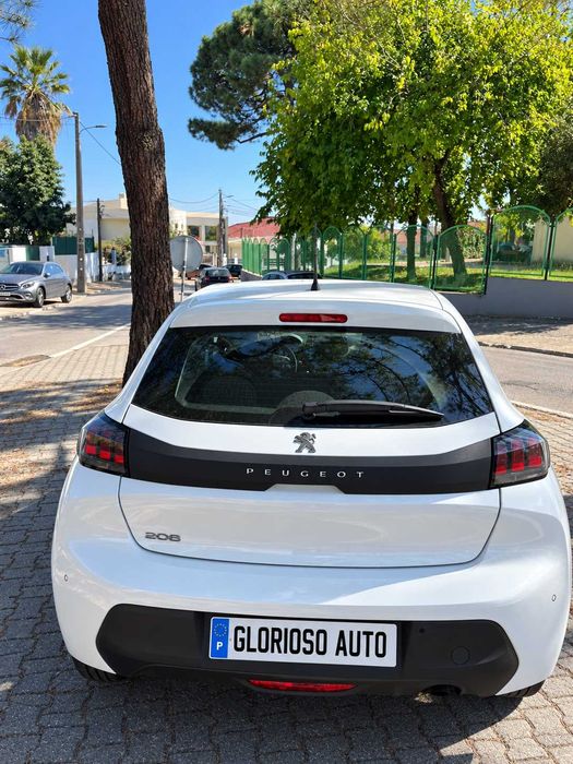 Peugeot 208 Allure Pack - Branca