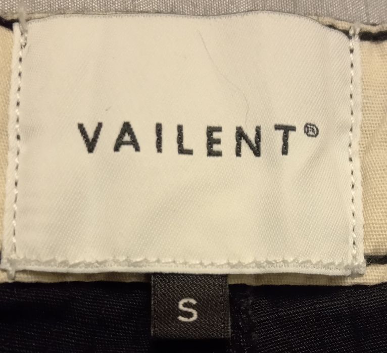 Spodnie firmy VAILENT