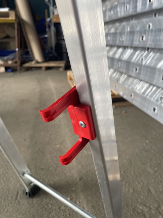 Стремянка алюмінієва Vira на висоту до 2,5м