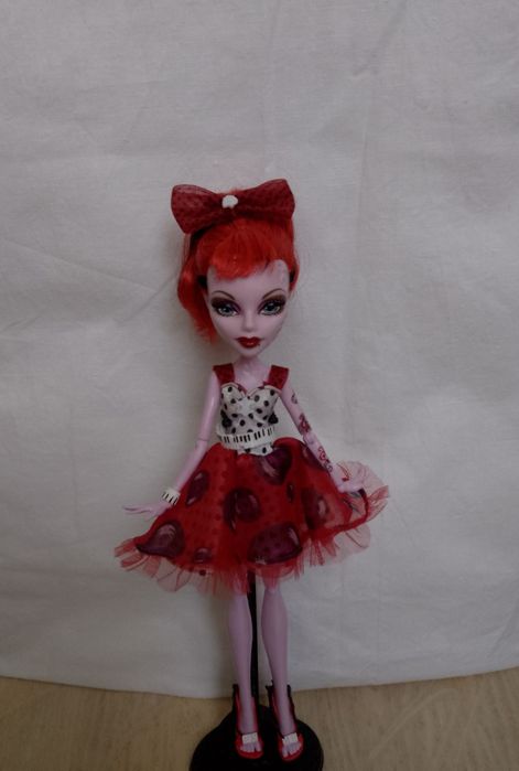 Оригінал Monster High