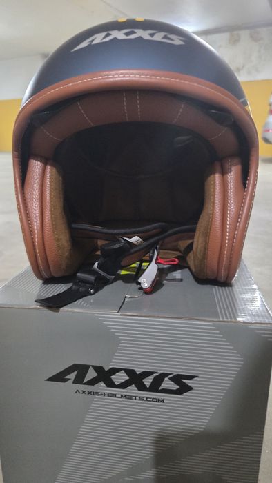 Capacete Axxis viseira uv integrada