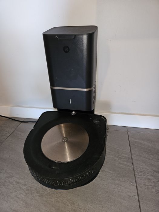 Irobot roomba z bazą