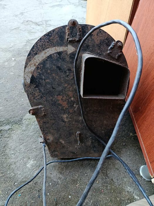 Січкарня  подрібнювач трави дробілка