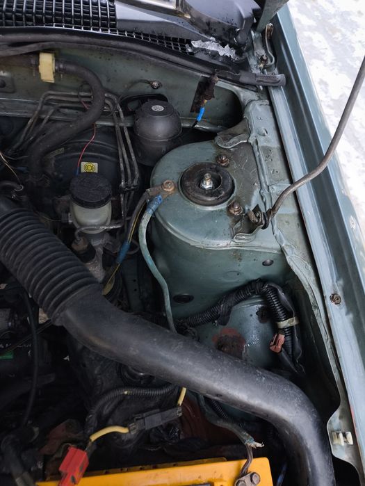 Nissan Sunny 1.4 бензин 1995 року авто в хорошому стані Санні Ніссан