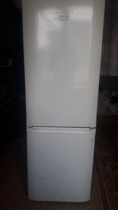 Холодильник  2х  камерный