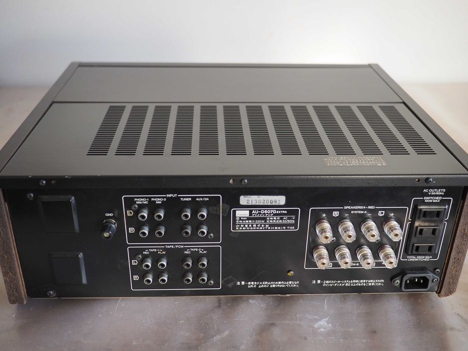 Raro amplificador Sansui AU-D607 G Extra