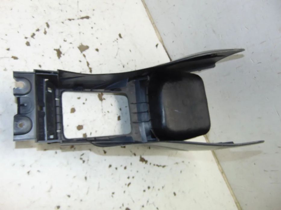 Toyota EP 80 consola chão usado em bom estado