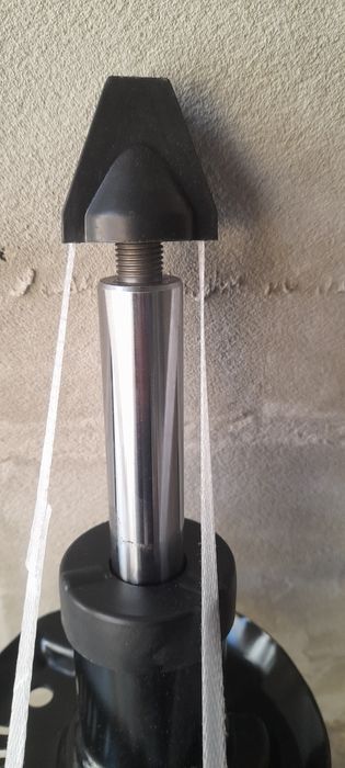 Амортизатор передній MAGNUM ТECHNOLOGY. НОВИЙ. Wolksvagen, Skoda Octav