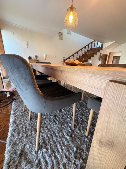 Mesa de jantar LINTRUP com cadeiras