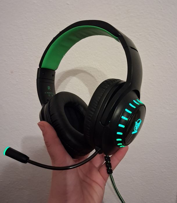 Headset Gaming LED Green – Som Imersivo c/ Comando no Cabo