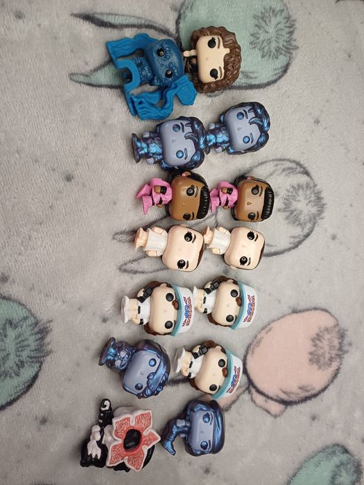 Фігурки Kinder Joy Stranger Things