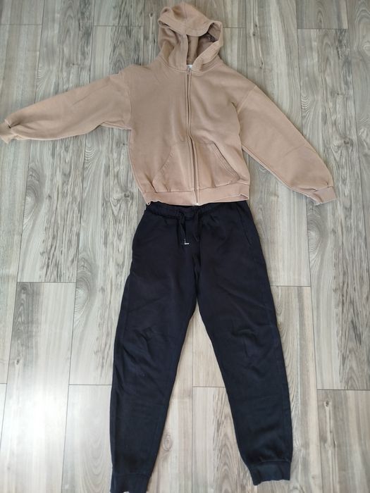 Bluza 146-152 oraz spodnie dresowe