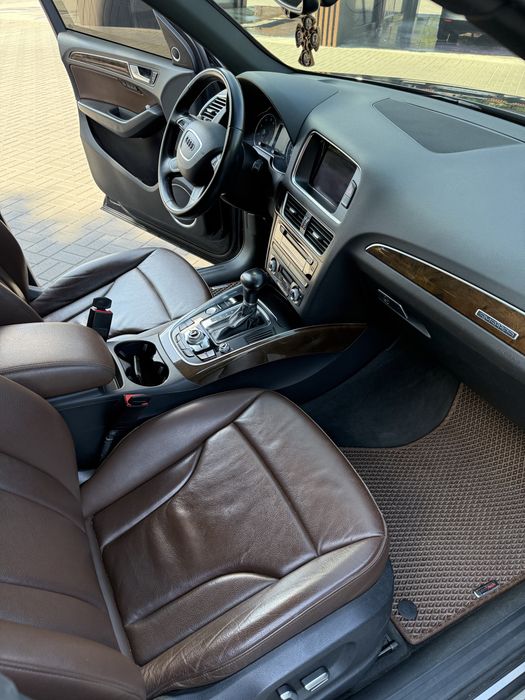 Audi Q5 2017, модельный ряд 2016год