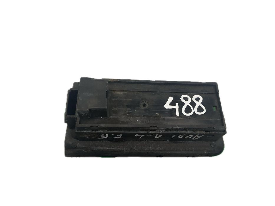 Comando / botão / interruptor vidros frente esquerdo AUDI A3 (8L1)433333384659619841